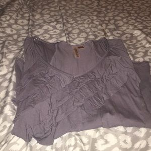 Eyeshadow Ruffle V Neck
